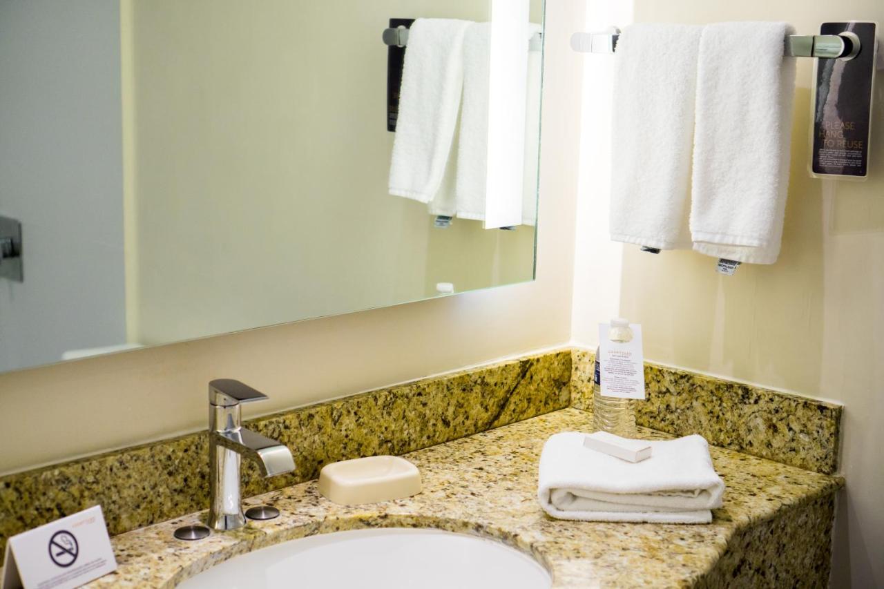 Courtyard By Marriott San Luis Potosi Hotel Bagian luar foto