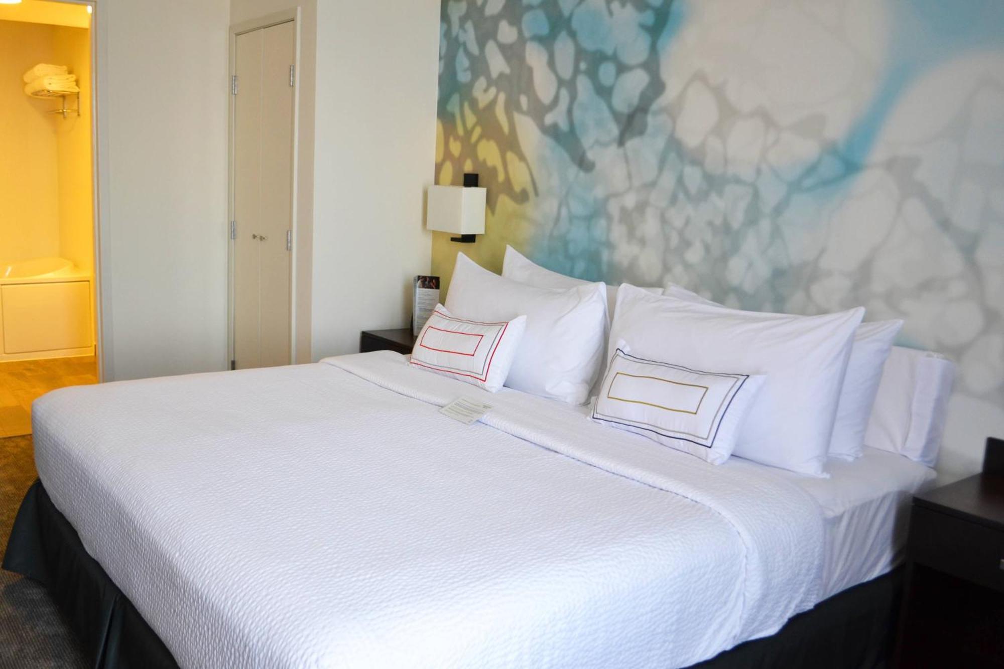 Courtyard By Marriott San Luis Potosi Hotel Bagian luar foto